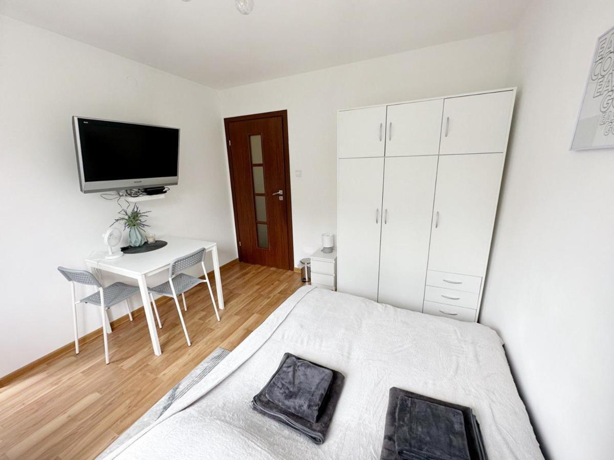 Anielewicza 26 Rooms Варшава Экстерьер фото
